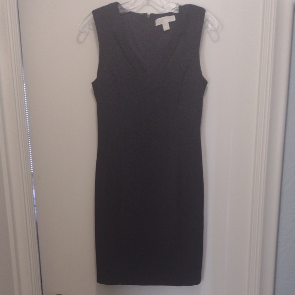 Michael Kors Black V-Neck Sleeveless Midi Dress (J570)